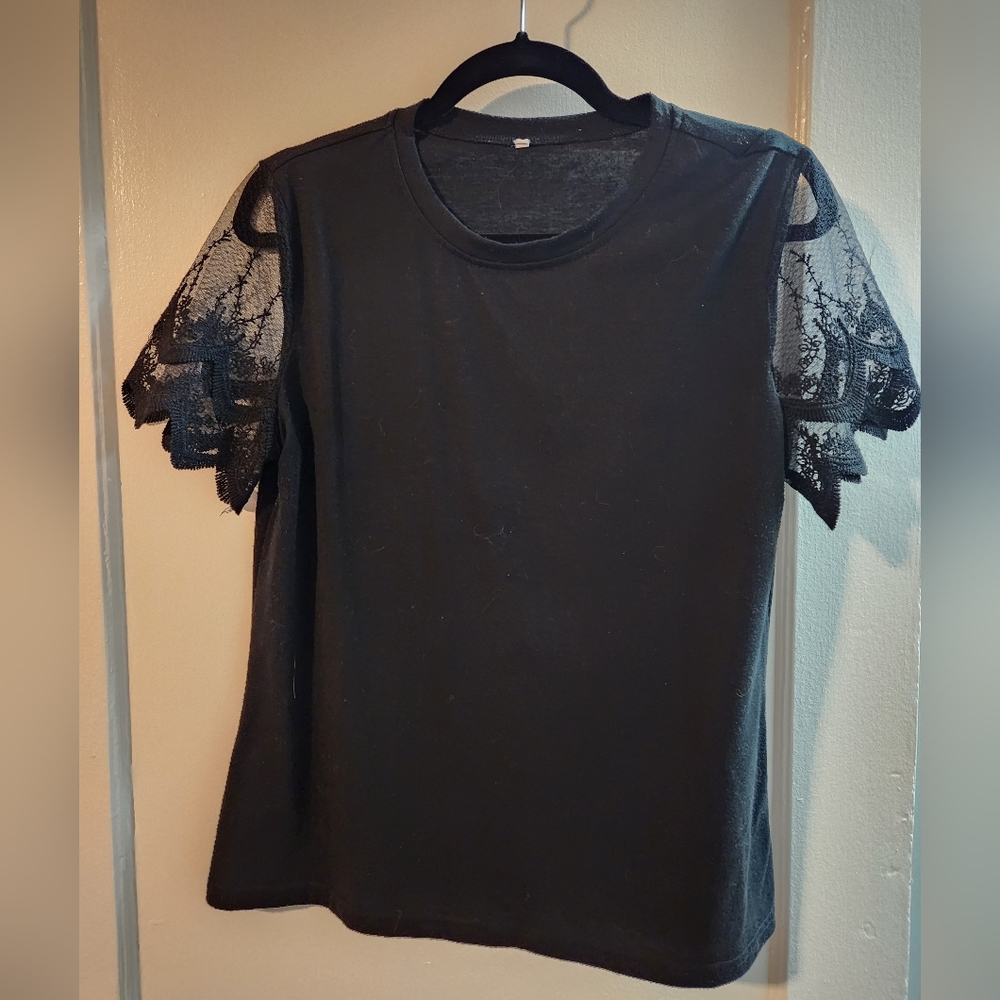 Lace sleeve black top